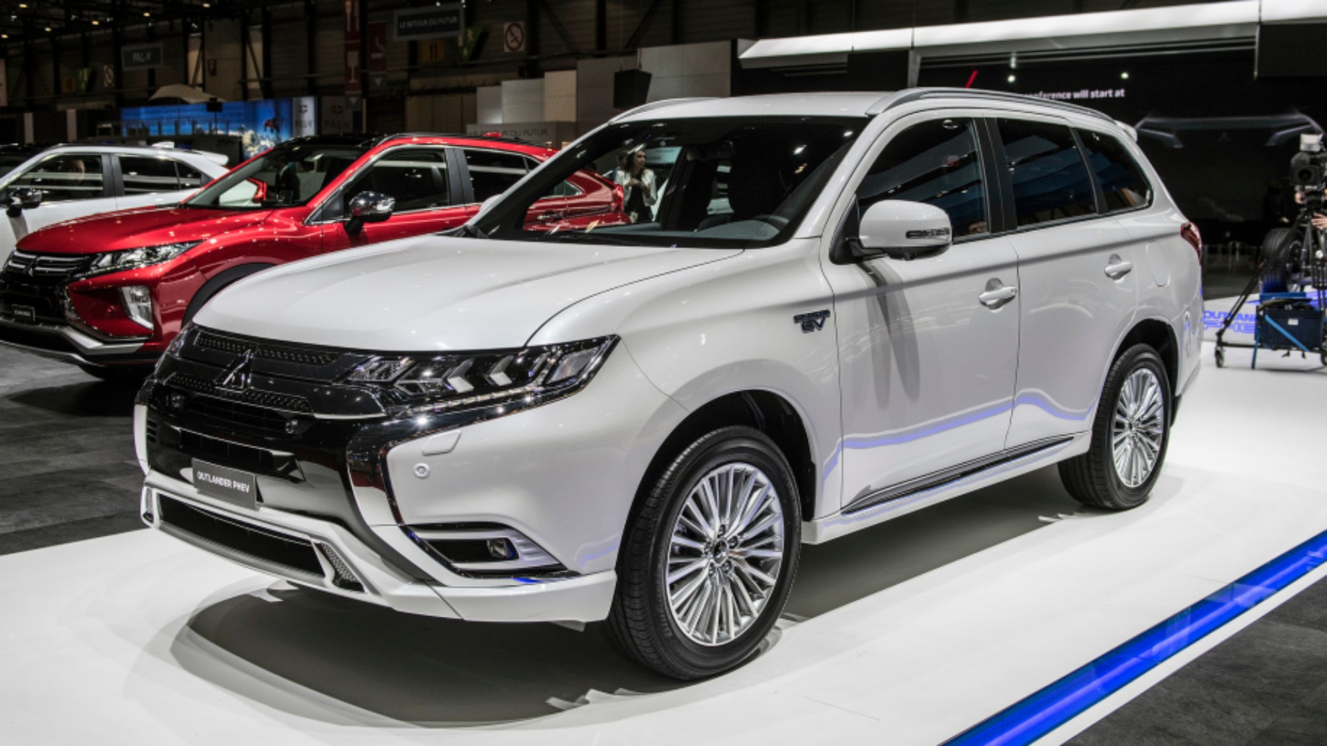 Mitsubishi outlander 2019 багажник Mitsubishi outlander 2019 багажник
